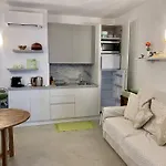 Buganvillea Cottage: Un Nido A 200 Mt. Dal Mare 度假居