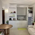 Buganvillea Cottage: Un Nido A 200 Mt. Dal Mare 度假居