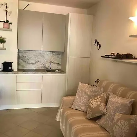 Buganvillea Cottage: Un Nido A 200 Mt. Dal Mare Порто-Полло