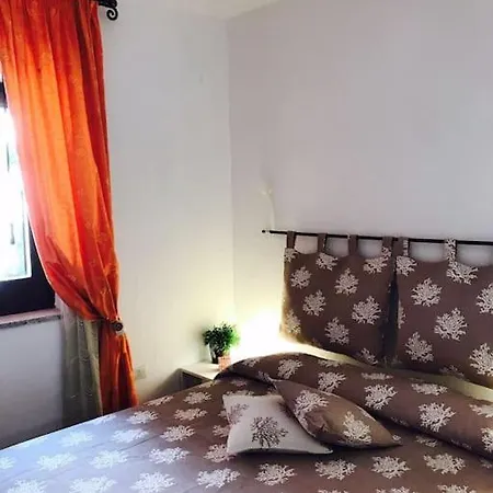 Holiday home Buganvillea Cottage: Un Nido A 200 Mt. Dal Mare Porto Pollo