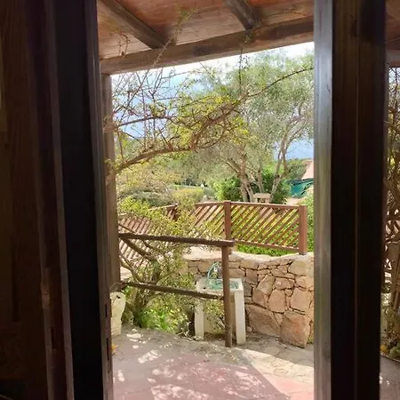 Buganvillea Cottage: Un Nido A 200 Mt. Dal Mare * Porto Pollo