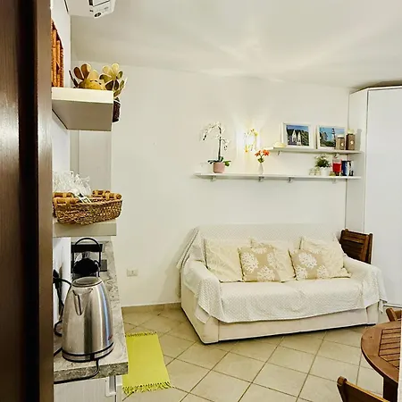 Buganvillea Cottage: Un Nido A 200 Mt. Dal Mare Nyaraló *