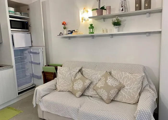 Buganvillea Cottage: Un Nido A 200 Mt. Dal Mare * Porto Pollo