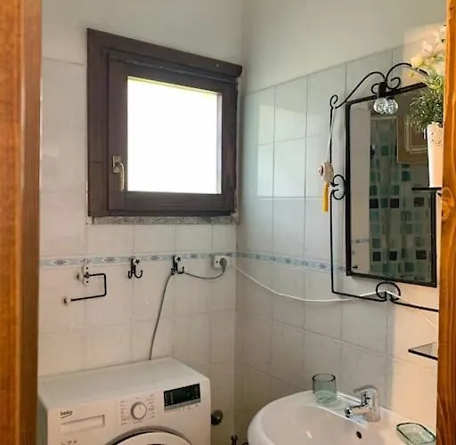 Buganvillea Cottage: Un Nido A 200 Mt. Dal Mare Nyaraló Porto Pollo